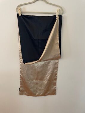 Reversible Satin Scarf in Black and Champagne